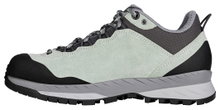 Lowa Wanderschuhe Delago GTX Low (Trekking, Spaltleder-Textil, wasserdicht) patinagrün/hellblau Damen